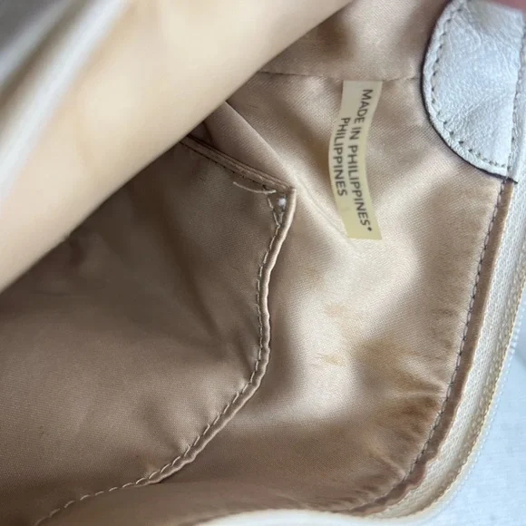 Coach Cream Leather Crossbody Bag - Picture 9 of 9